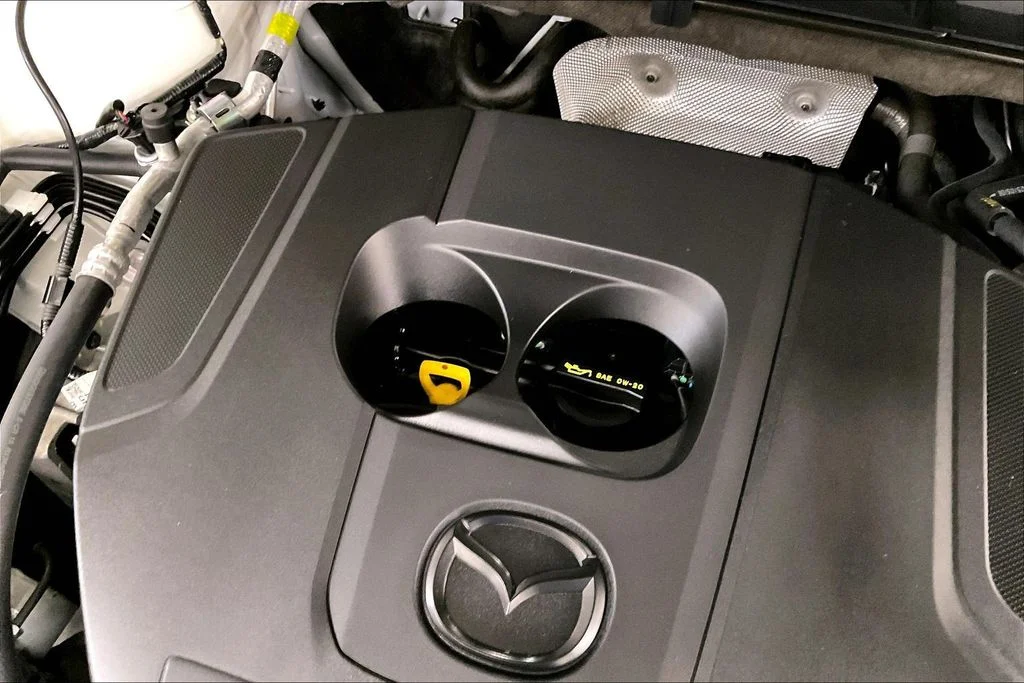 Certified Used 2025 White Mazda 2.5 S Carbon Edition image 33