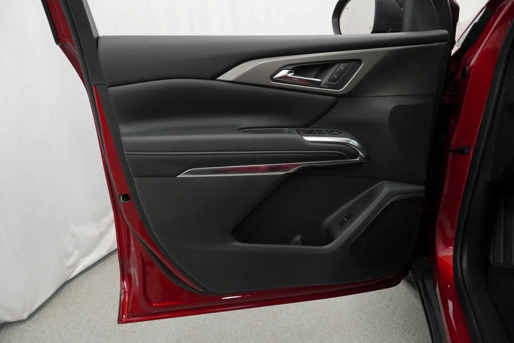 New 2027 Radiant Red Tintcoat Chevrolet LT image 22