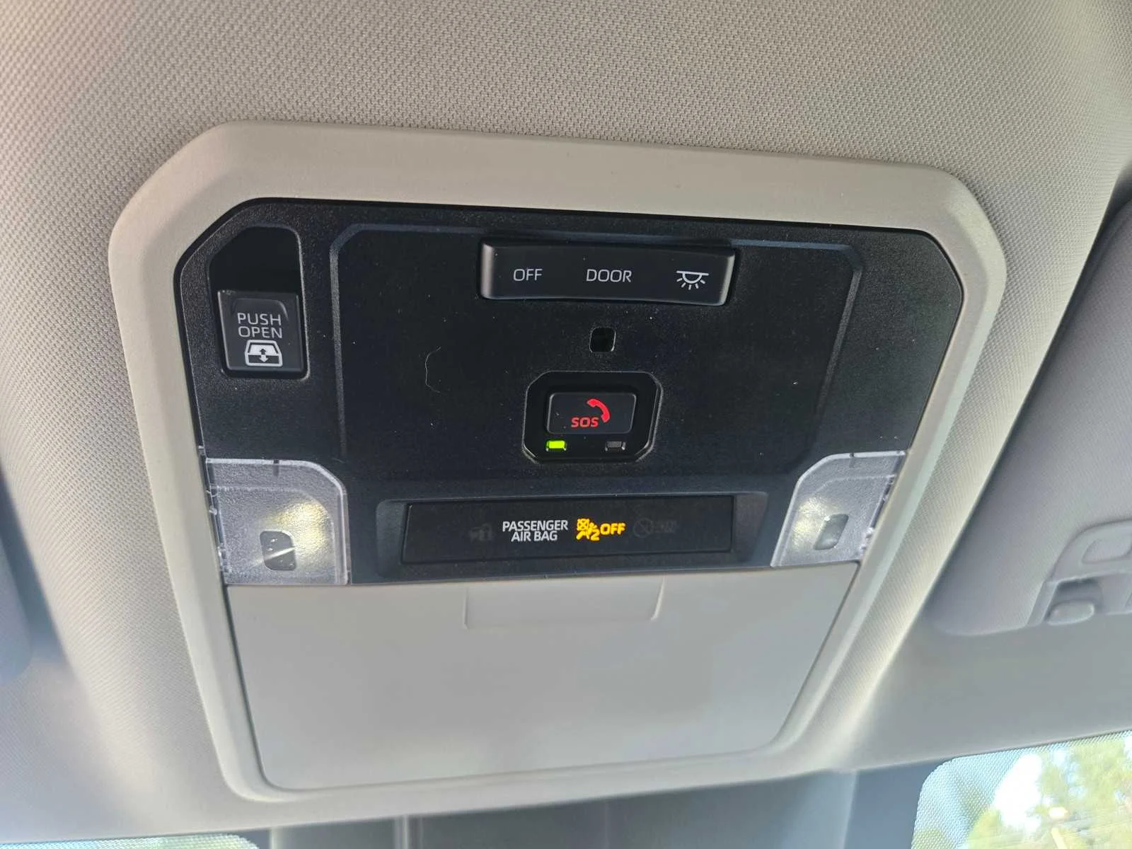 Used 2024  Toyota SR5 image 22