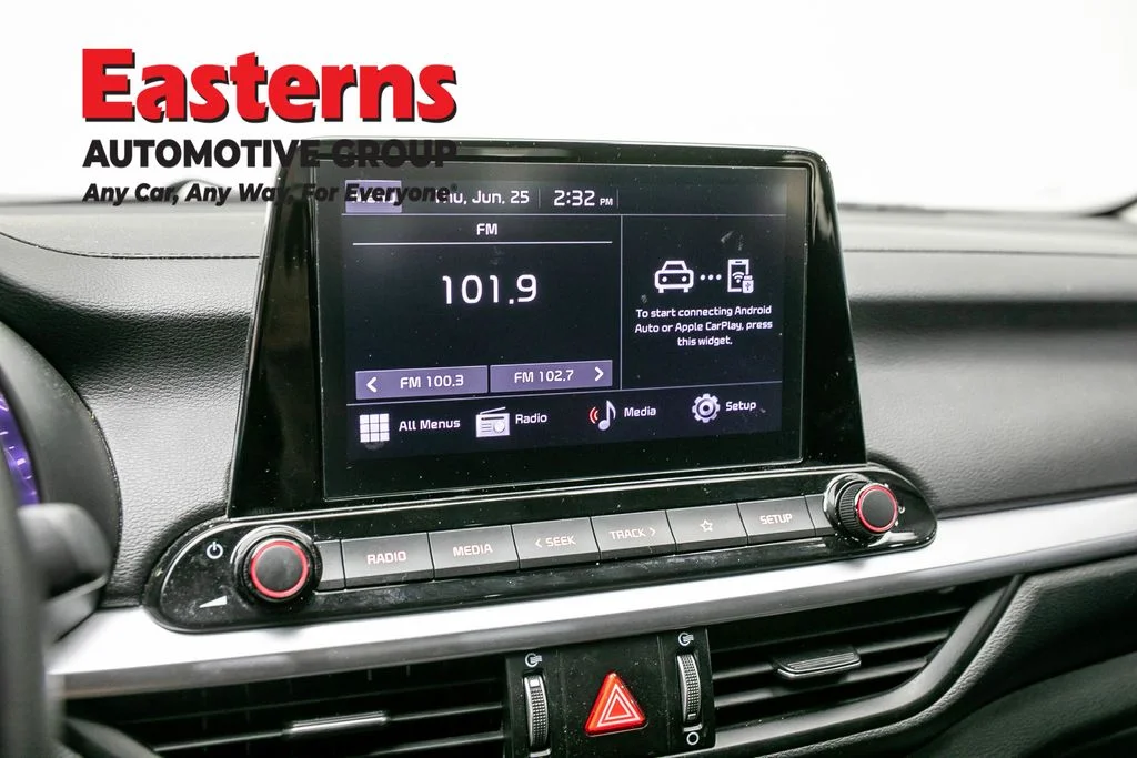 Used 2023 Black Kia LXS image 19
