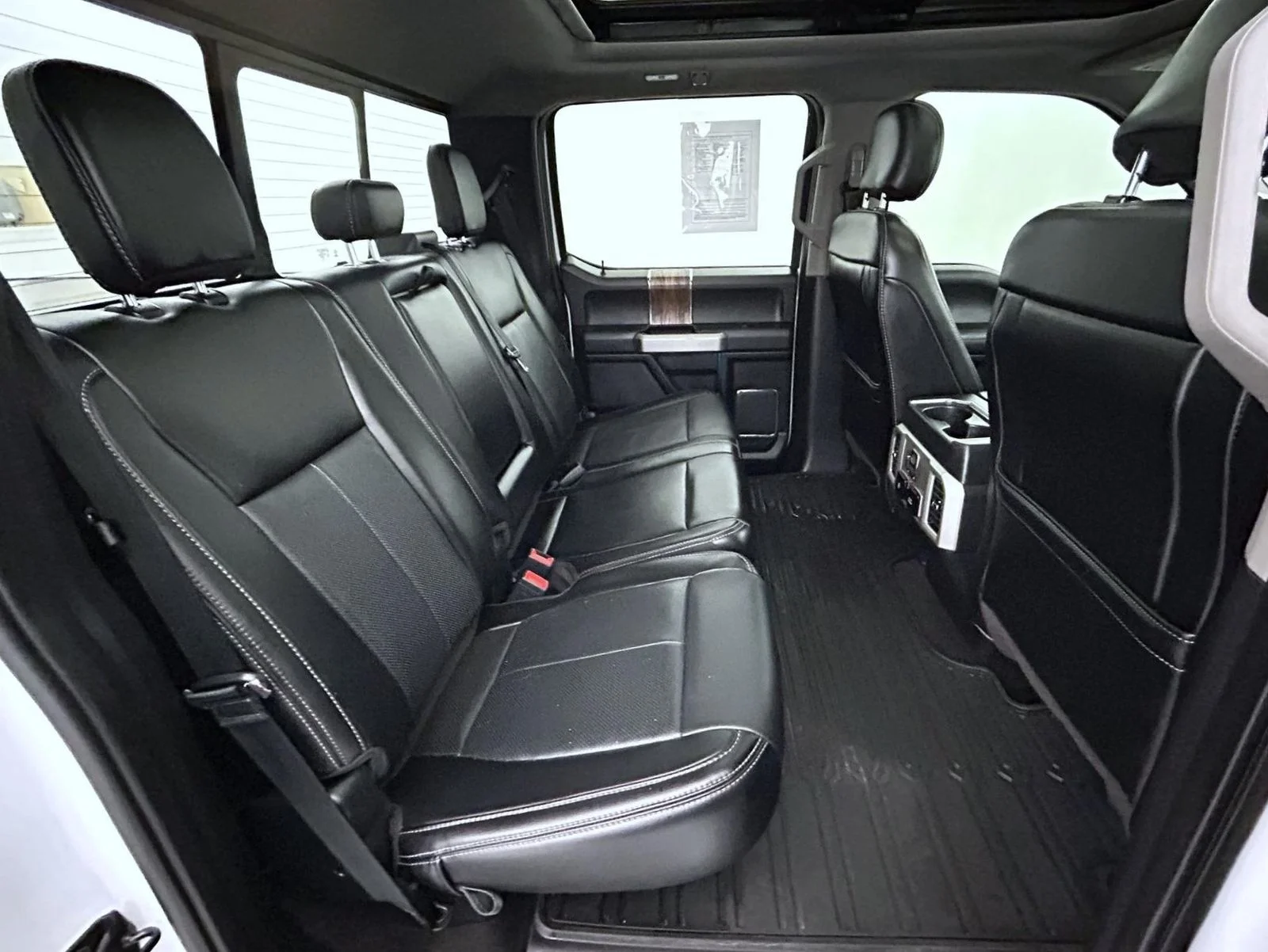 Used 2020 White Ford Lariat image 18
