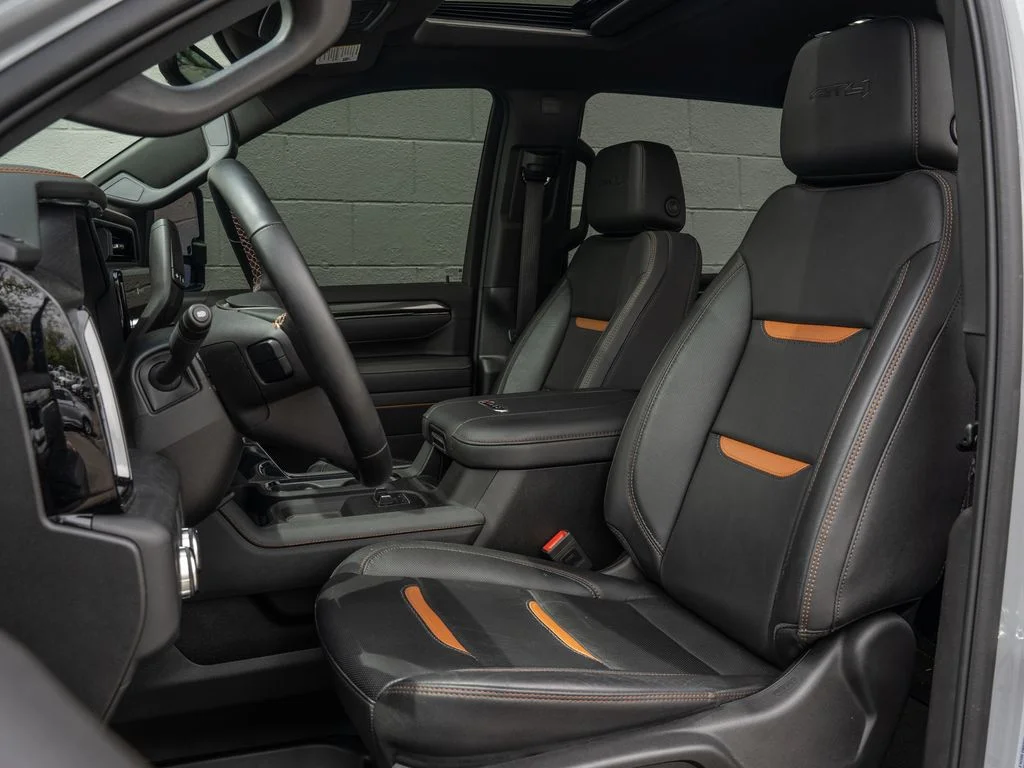 Used 2025 Gray GMC AT4 image 5