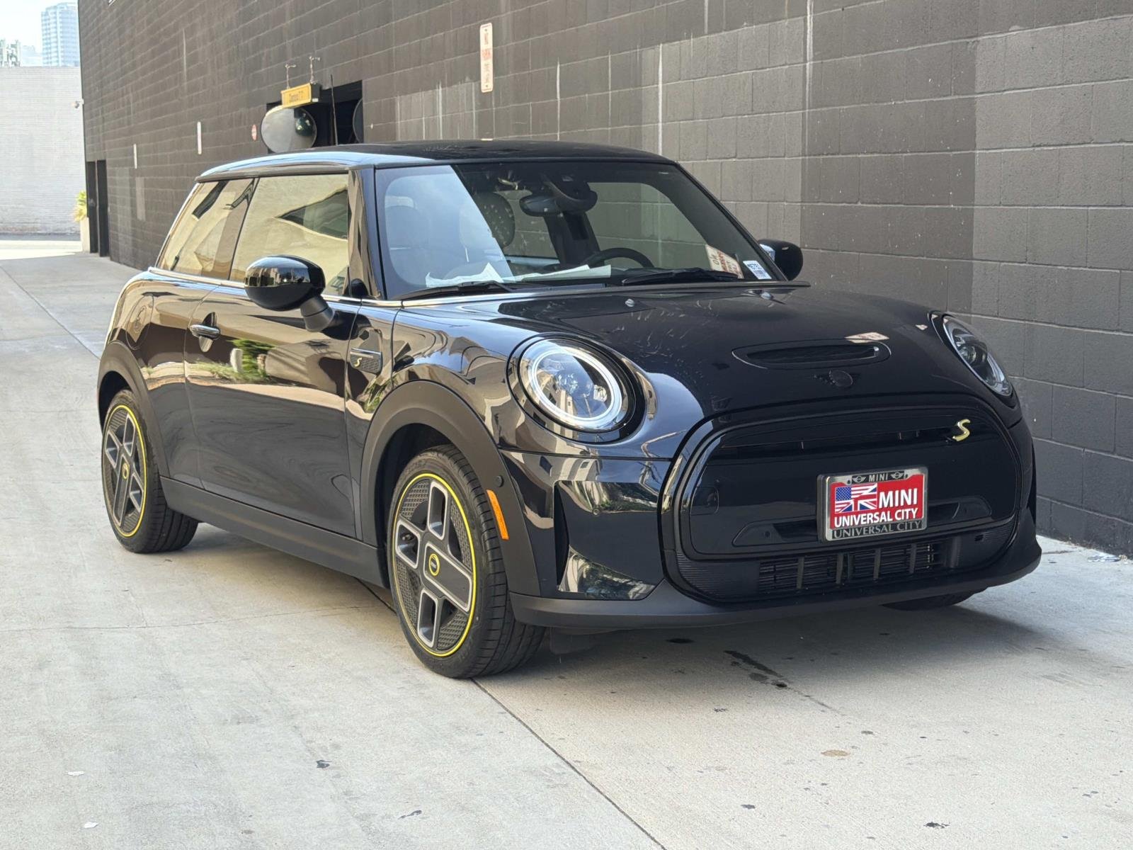 Certified 2024 MINI Hardtop 2 Door SE with VIN WMW13DJ0XR2U40338 for sale in Los Angeles, CA