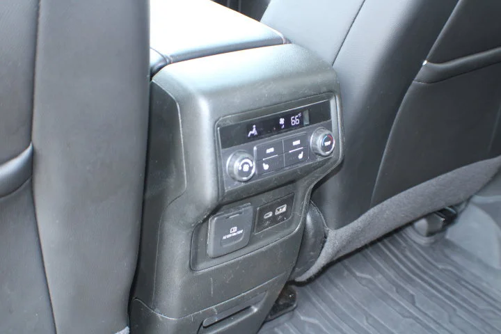 2023 GMC Acadia AT4 - Photo 15