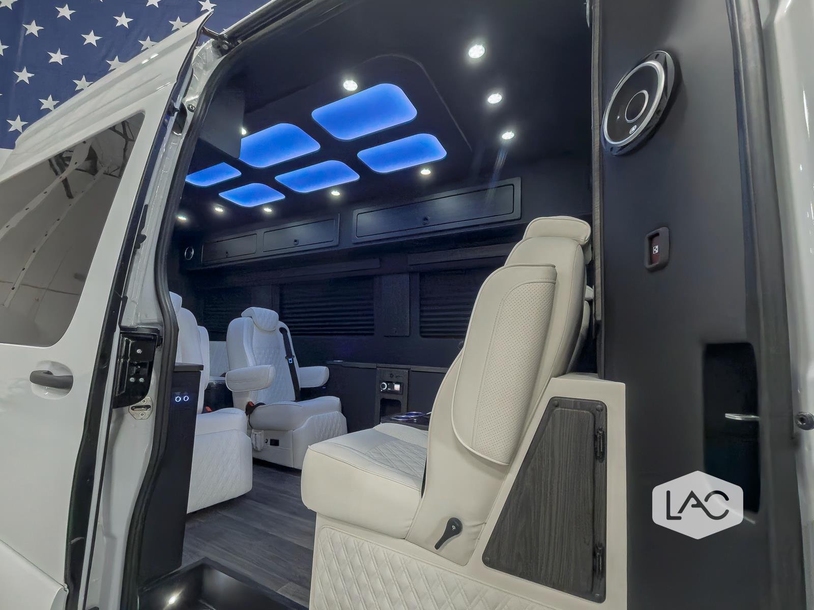 New 2027 WHITE OGV LUXURY COACH 170EXT image 6