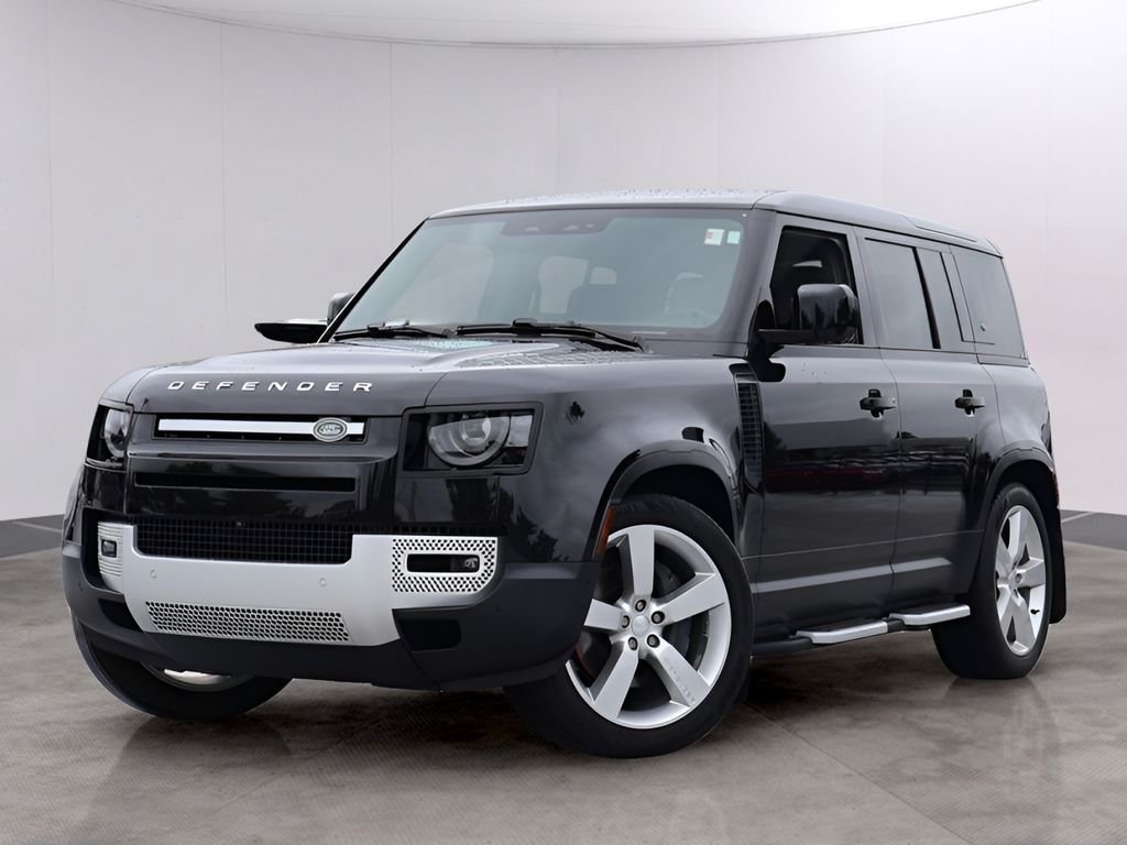 Used 2024 Santorini Black Metallic Land Rover SE image 1