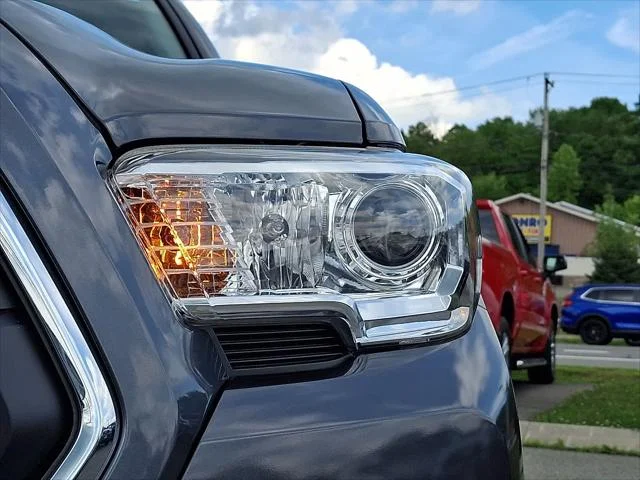 Certified Used 2021 MAGNETIC GRAY MET. Toyota  image 11