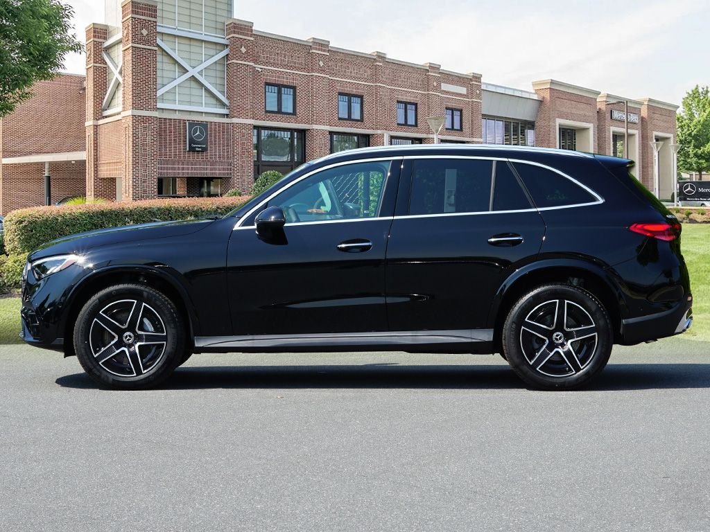 New 2026 Black Mercedes-Benz GLC 300 image 8