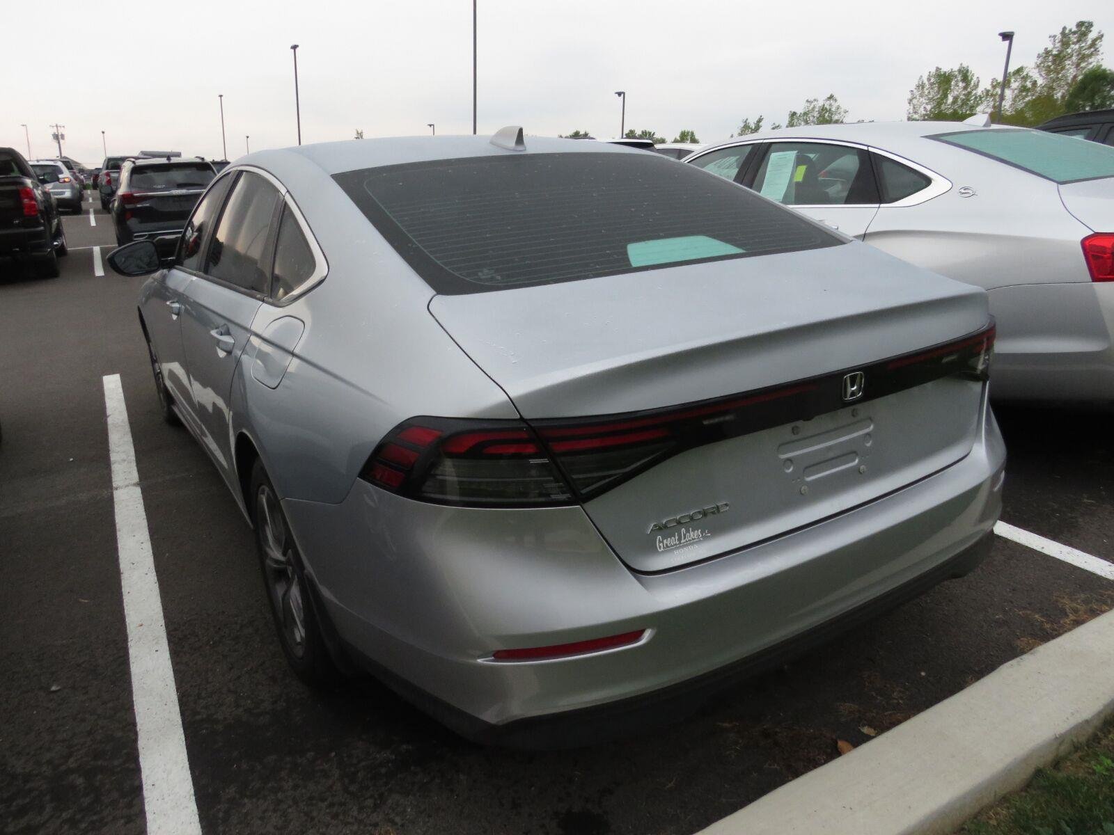 Used 2024 Solar Silver Metallic Honda EX image 8