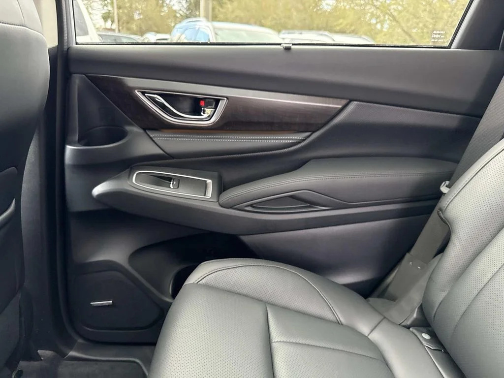 New 2026 ICE SILVER METALLIC Subaru Touring 7-Passenger image 15