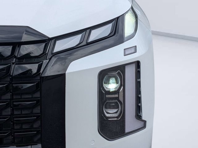 Used 2024 White Hyundai Calligraphy image 9