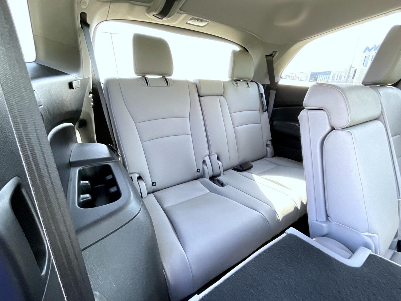 Used 2019 Crystal Black Pearl Honda EX-L image 21