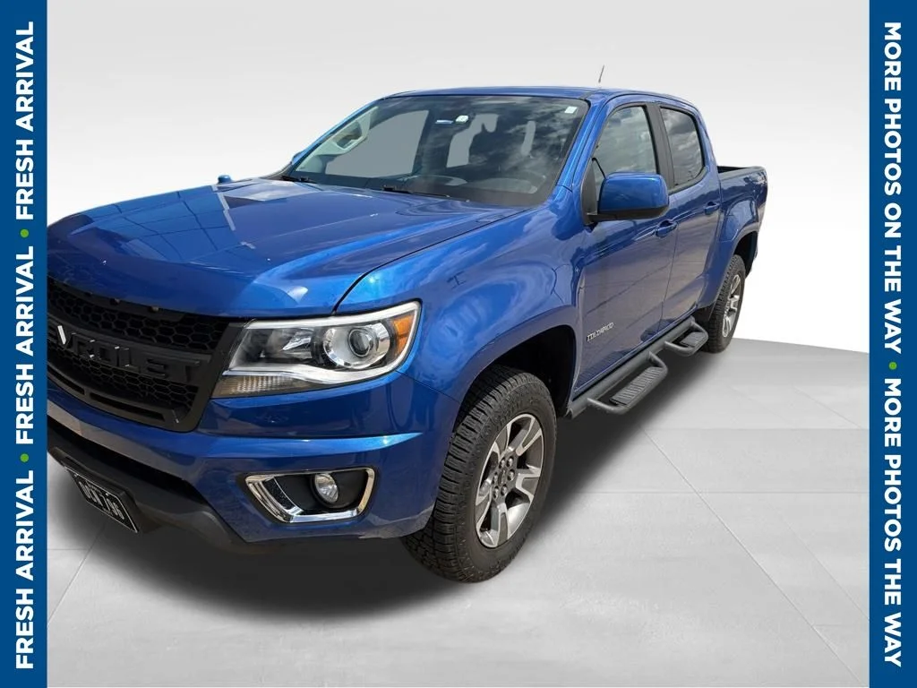 Certified Used 2018 Blue Chevrolet Z71 image 1