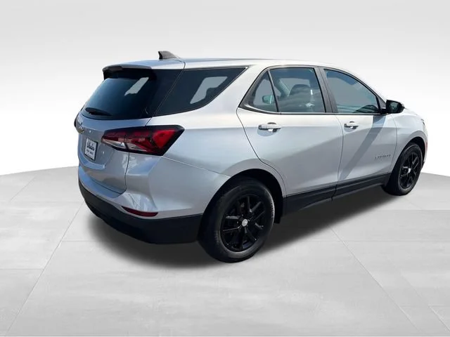 Used 2022 Silver Ice Metallic Chevrolet LS image 6