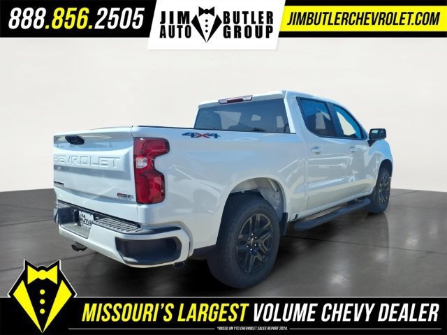 New 2026 Summit White Chevrolet RST image 19