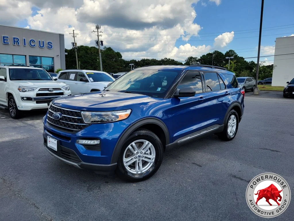 Used 2020 Blue Ford XLT image 2