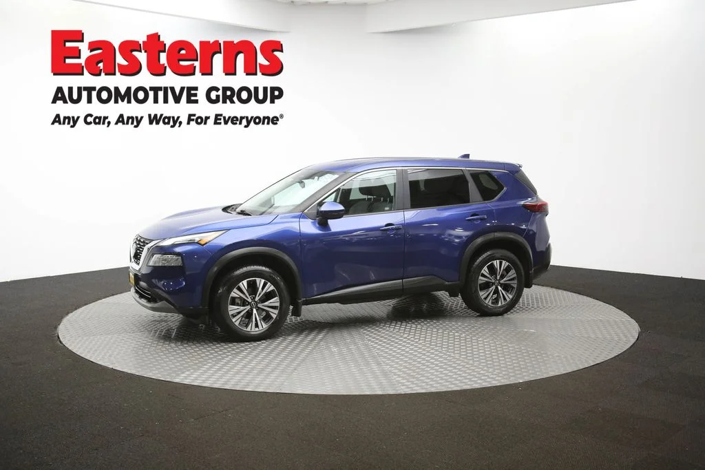 Used 2022 Blue Nissan SV image 56