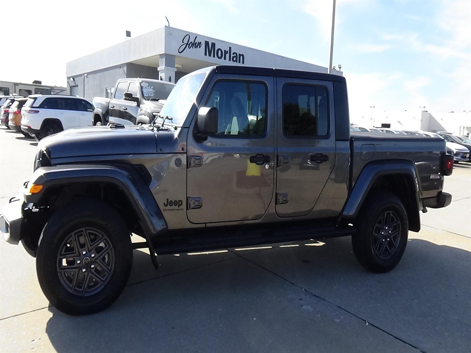 2025 Jeep Gladiator