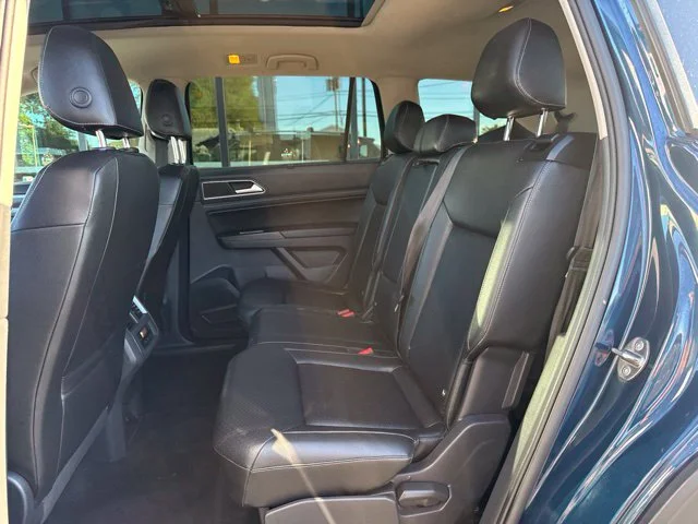 Used 2019 Blue Volkswagen 3.6L V6 SE image 14