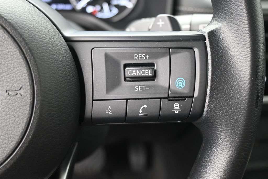 Used 2024 Silver Nissan SV image 28