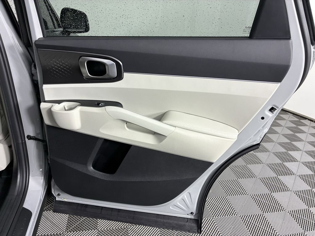 New 2026 Wolf Gray Kia S image 30