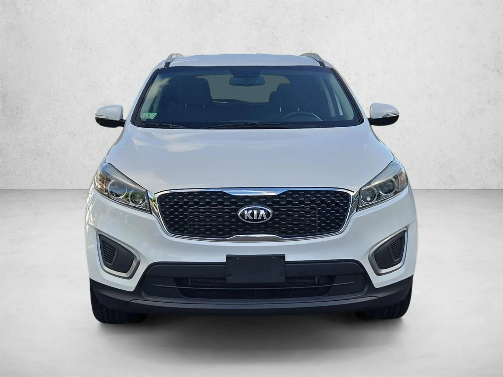 Used 2017 Snow White Pearl Kia LX image 2