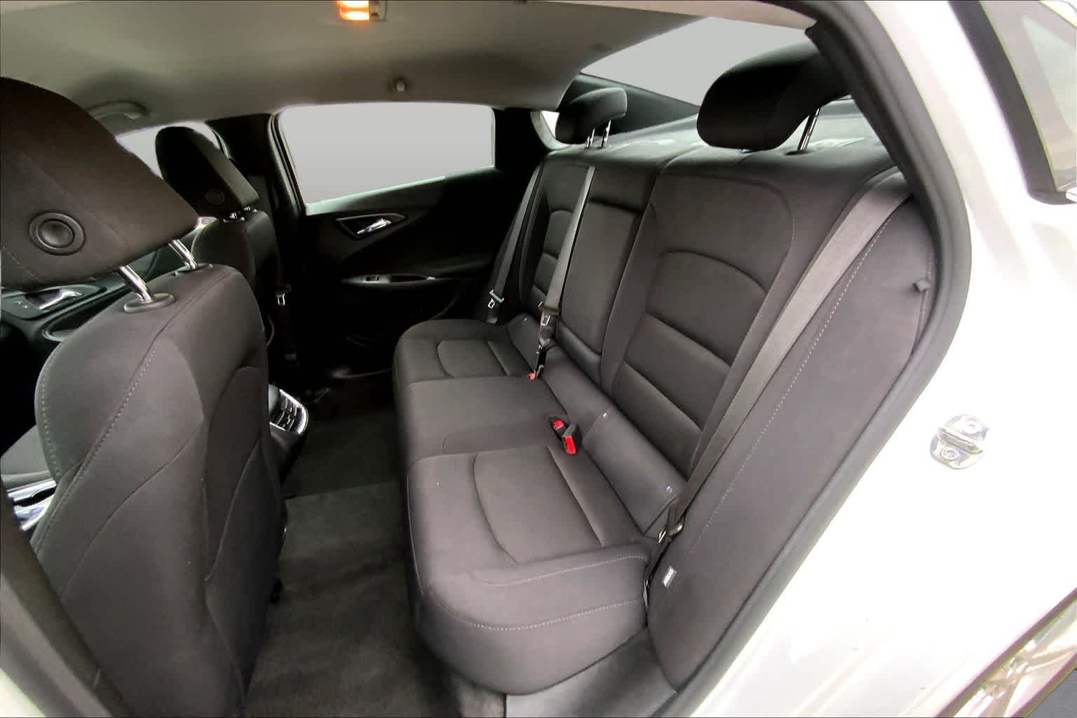 Used 2024 Summit White Chevrolet LT image 20