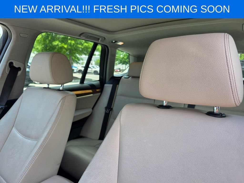 Used 2014 Black BMW xDrive28i image 10