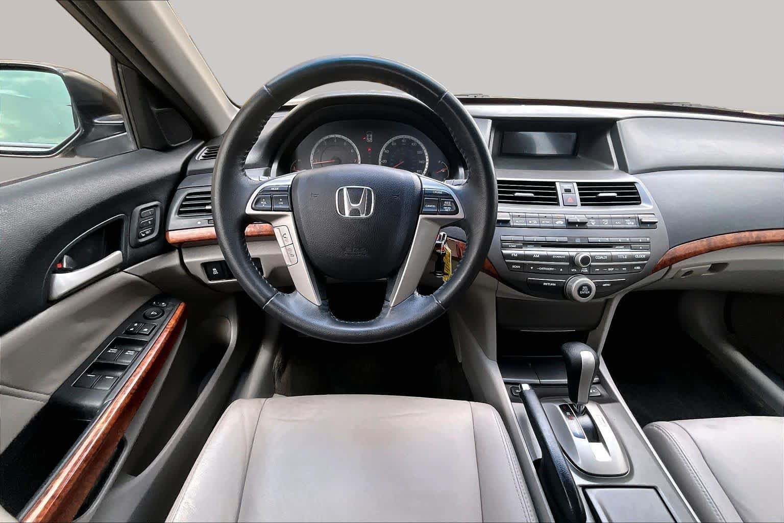 Used 2012 Alabaster Silver Metallic Honda EX-L image 5