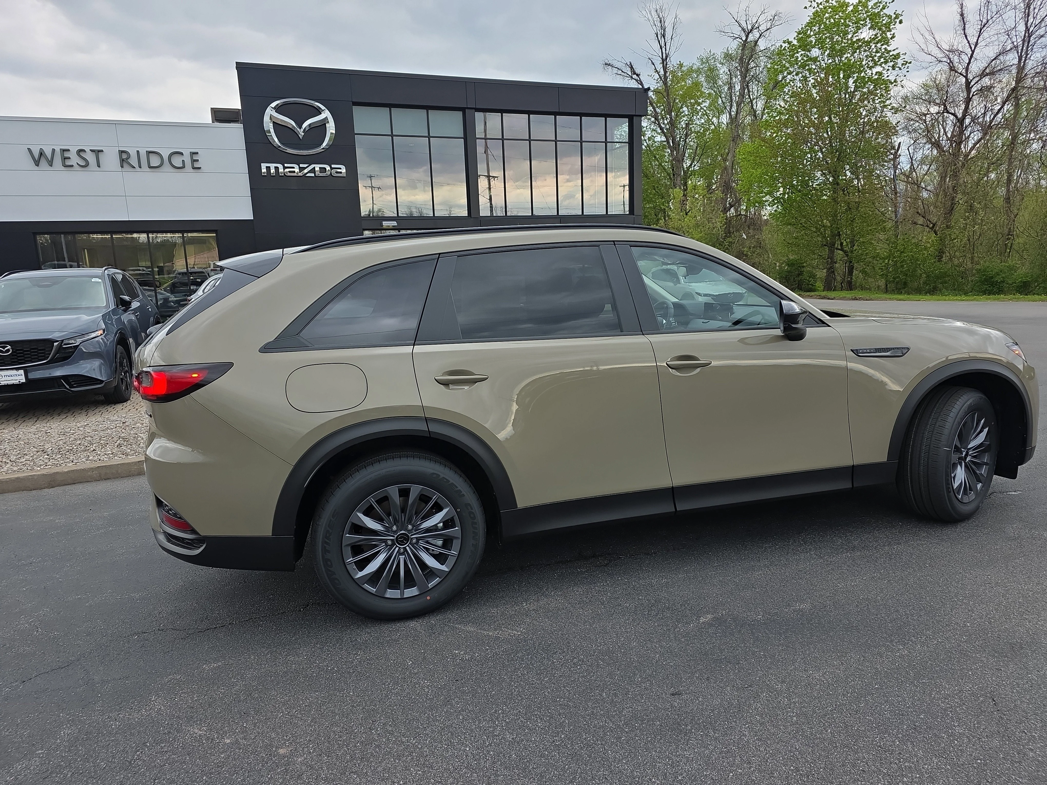 New 2026 Zircon Sand Metallic Mazda SC AWD image 10
