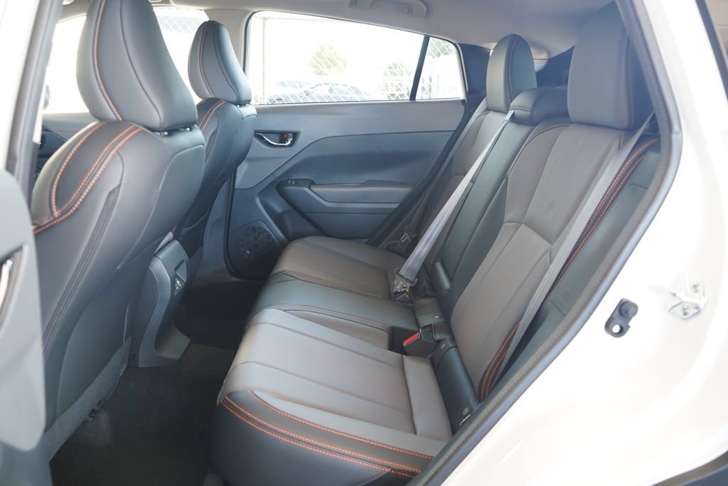 New 2026 CRYSTAL WHITE PEARL Subaru Limited image 7