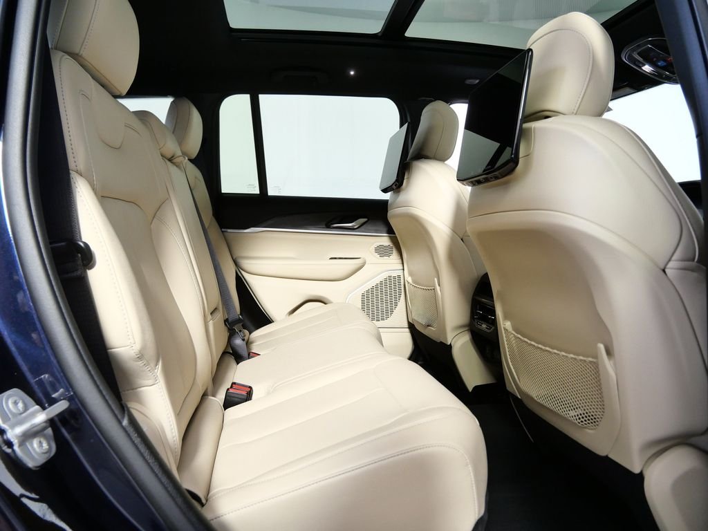 Used 2023 Black Jeep Limited image 9