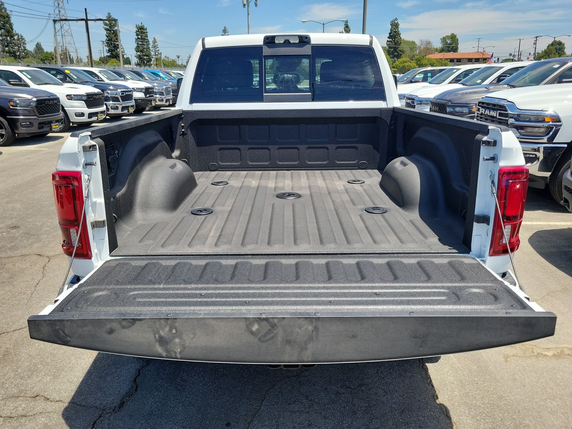 New 2026 Bright White Clear-Coat Exterior Paint RAM Laramie image 21