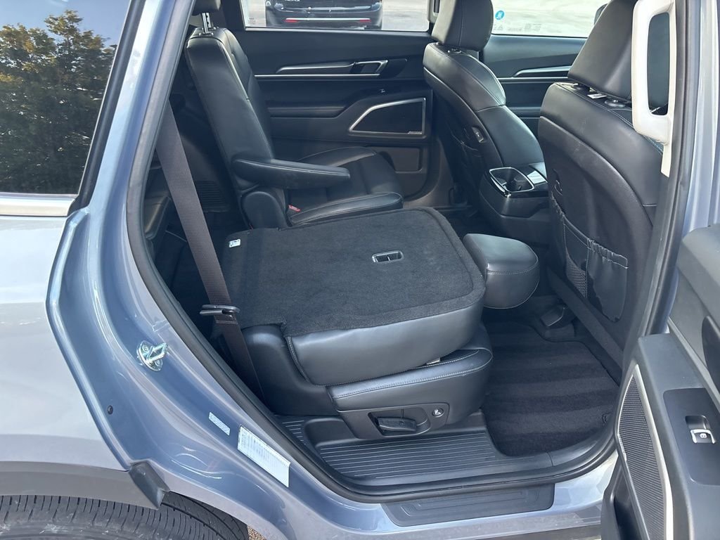 Certified Used 2025 Silver Kia S image 54