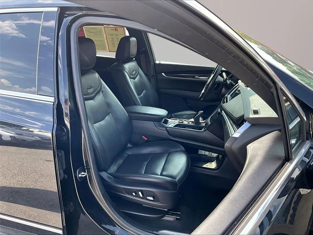 Used 2021 Black Cadillac Premium Luxury image 7