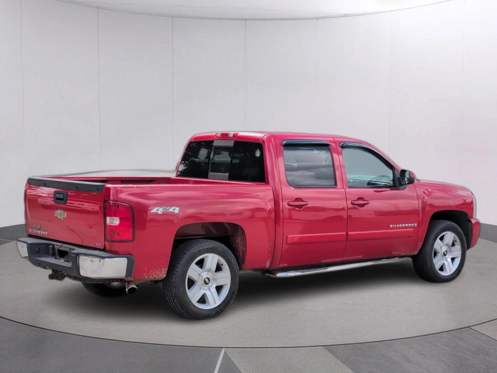 Used 2008 VICTORY RED Chevrolet LTZ image 6