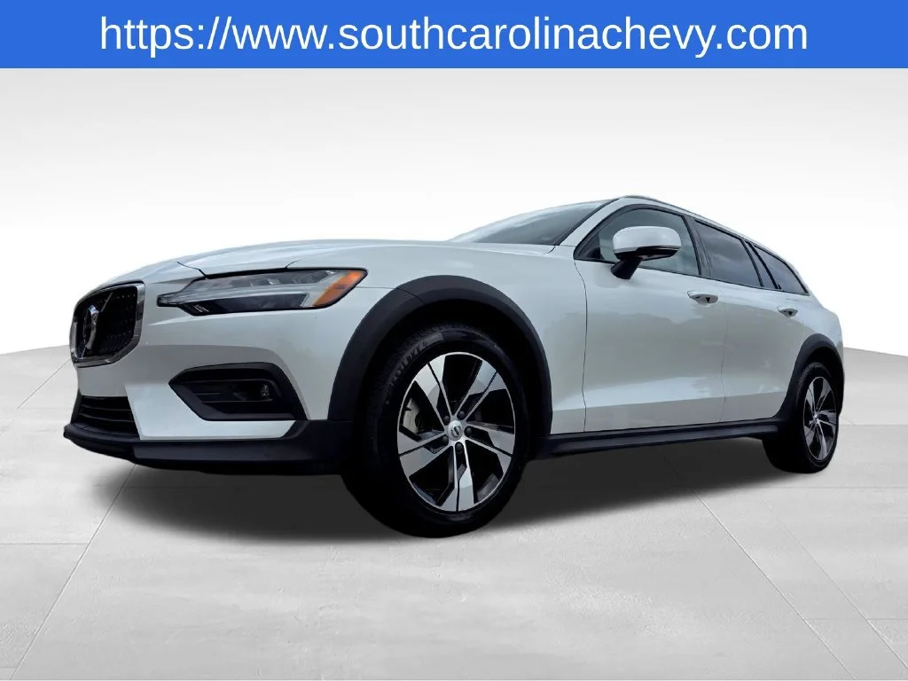 Used 2025  Volvo Plus image 40
