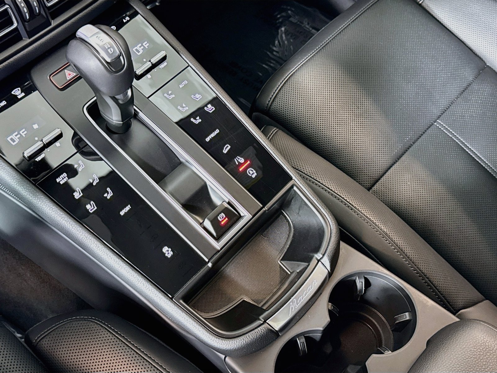 Used 2026 Jet Black Metallic Porsche T image 19