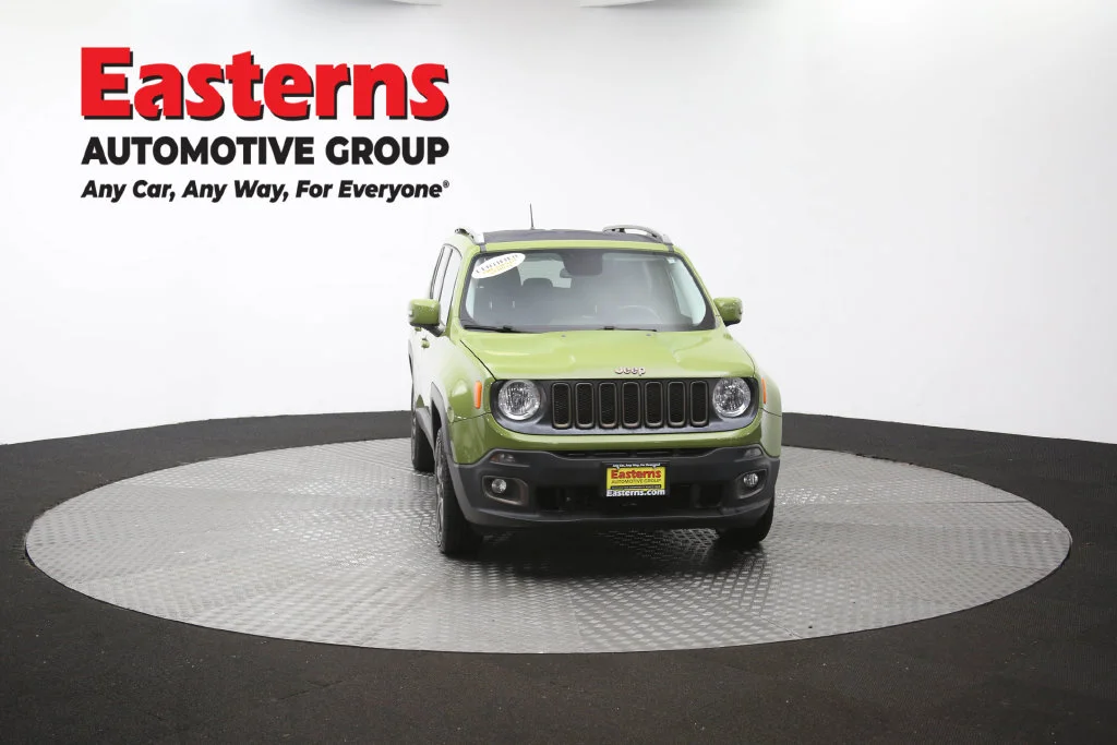 Used 2016 Green Jeep Latitude image 55