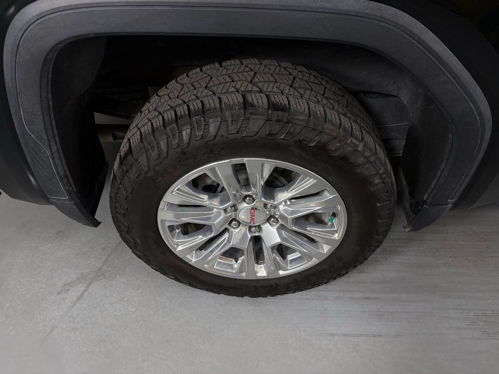 Used 2023 Black GMC Denali image 10