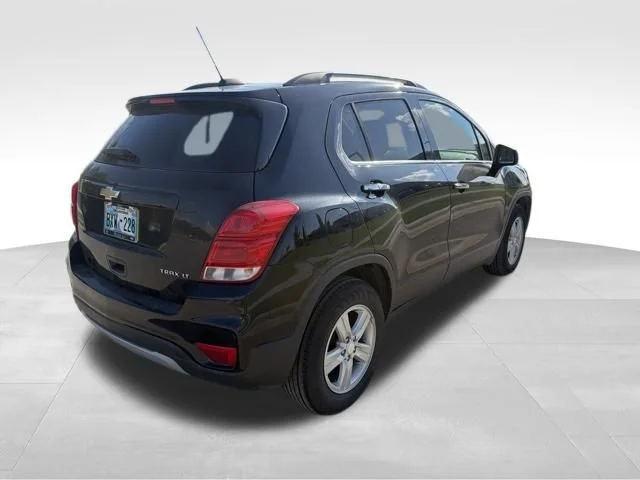 Used 2019 Black Chevrolet LT image 3
