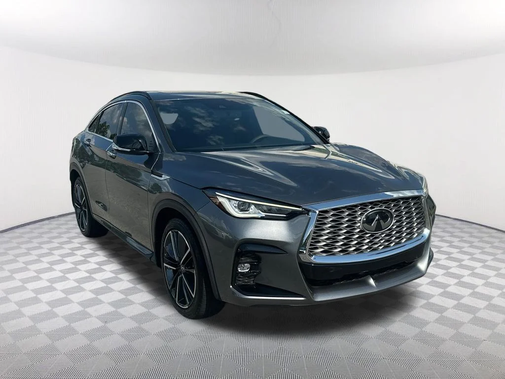 Used 2023 Gray INFINITI LUXE image 3