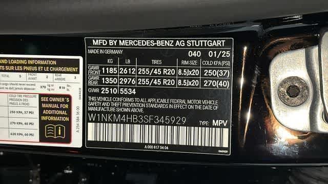Used 2025 Black Mercedes-Benz GLC 300 image 13