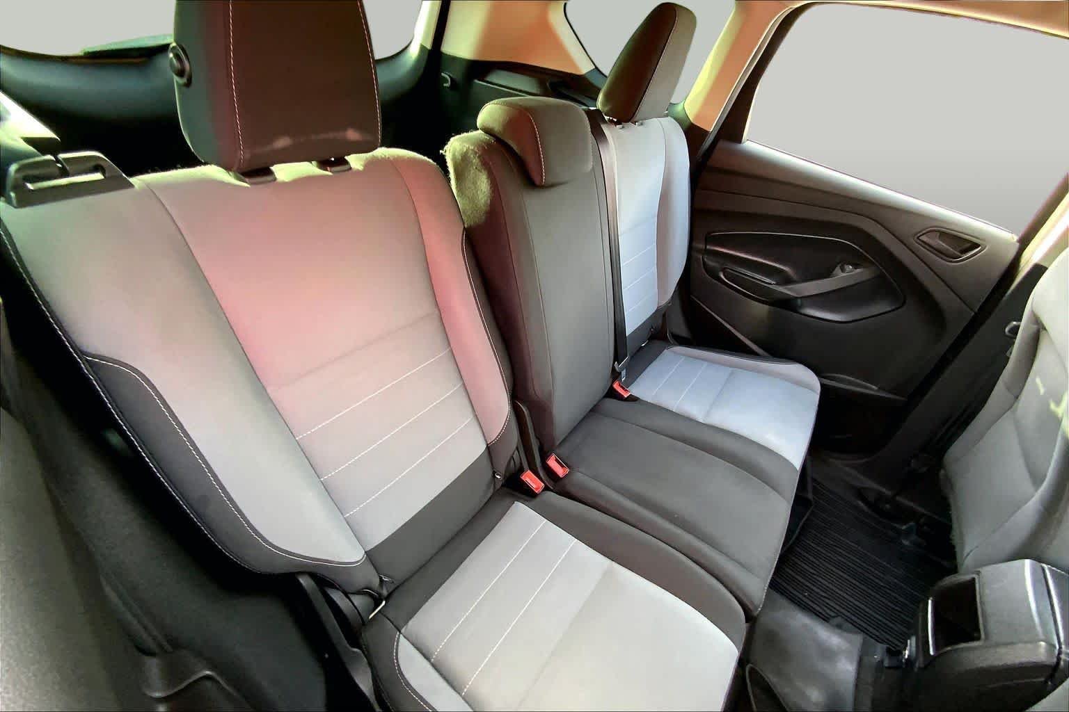 Used 2019 Agate Black Metallic Ford S image 15