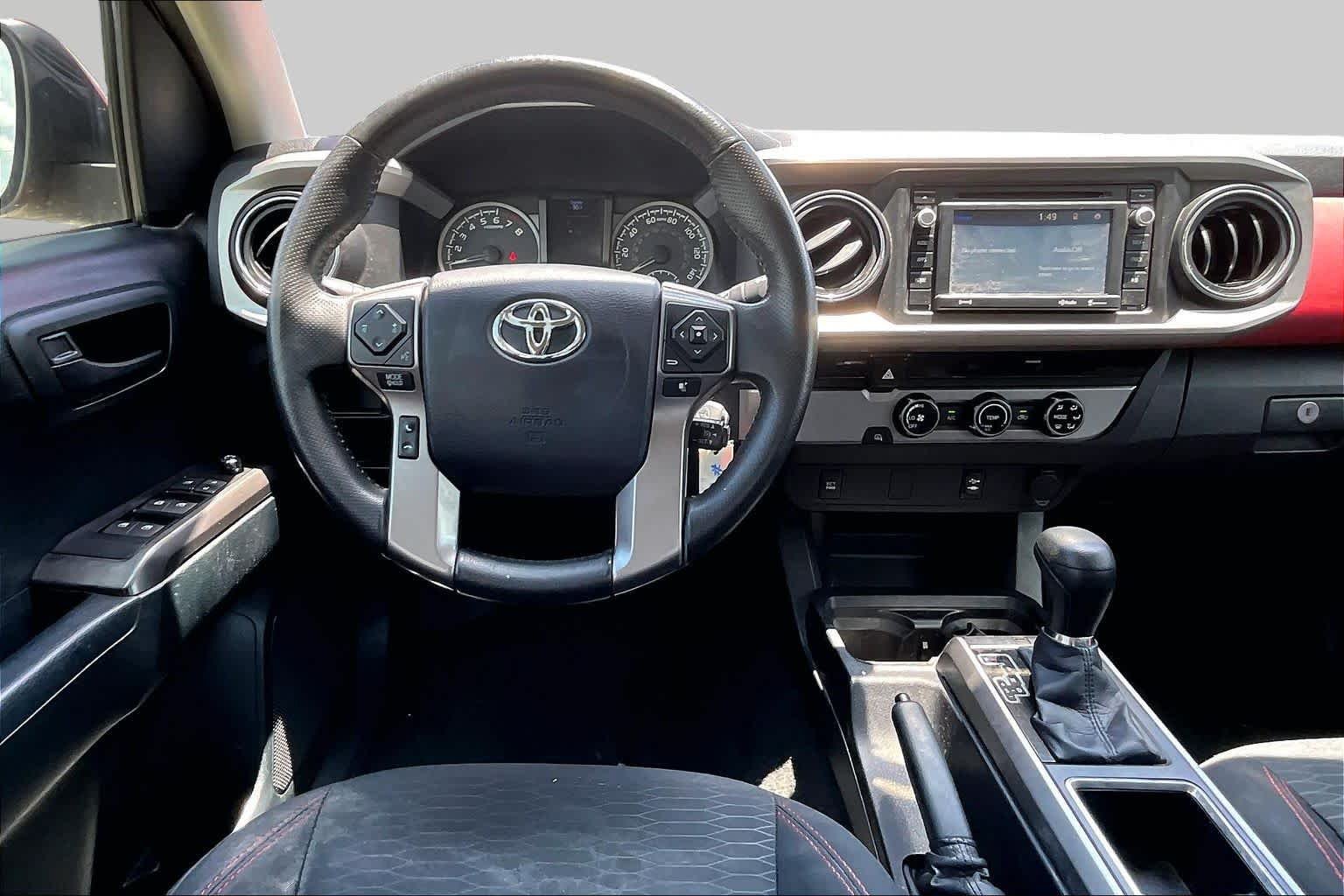 Used 2016 Barcelona Red Metallic Toyota SR5 image 6