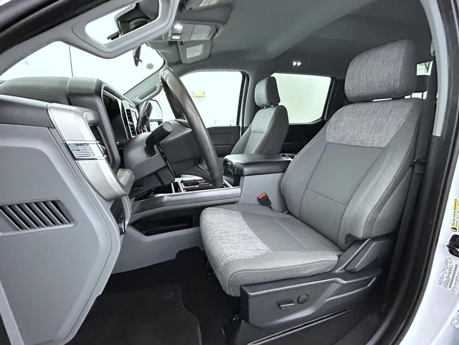 Used 2024 White Ford XLT image 10