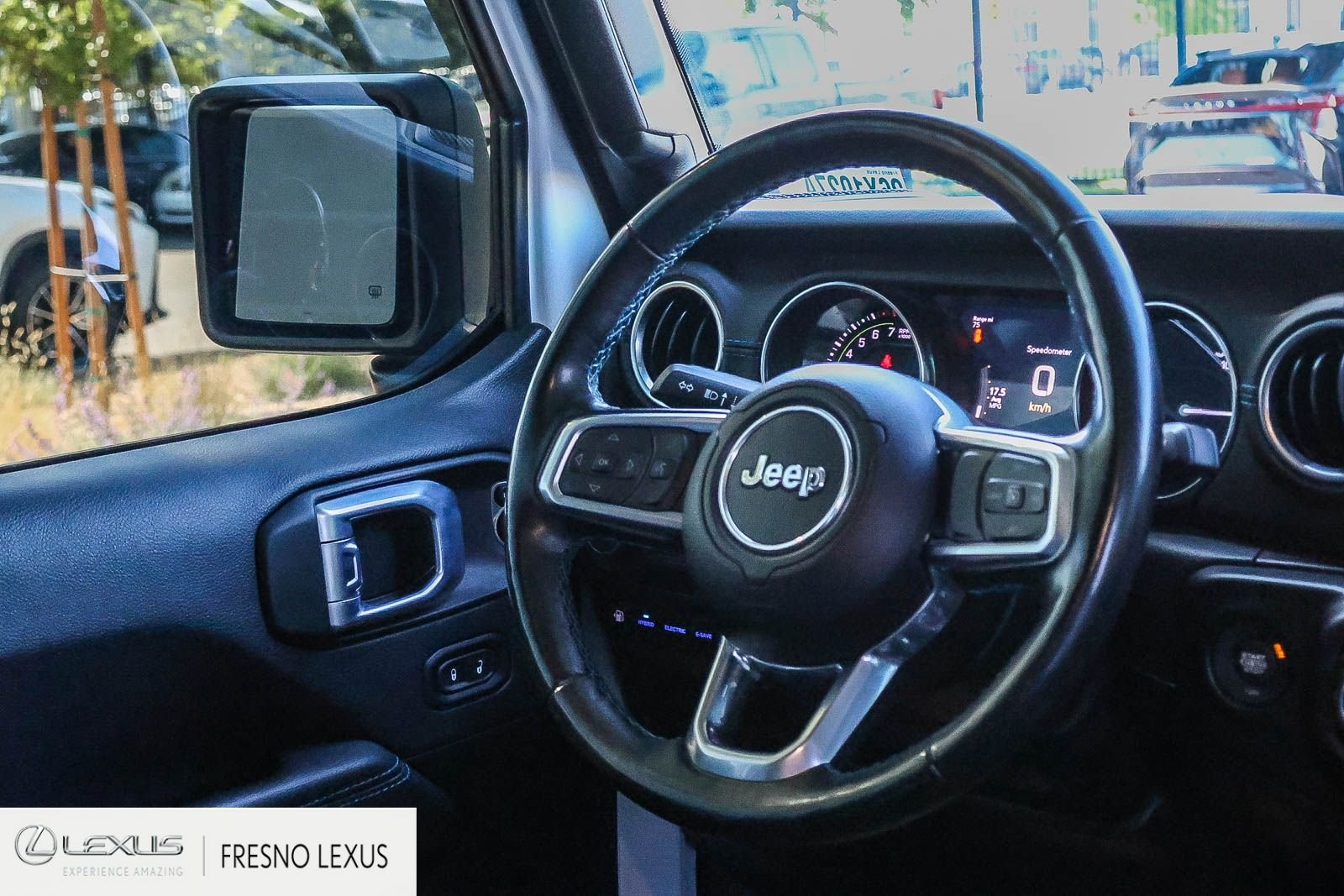 Used 2021 White Jeep Unlimited Rubicon 4xe image 19