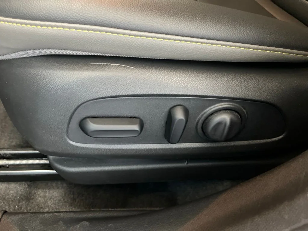 Used 2025 Green Chevrolet ACTIV image 20