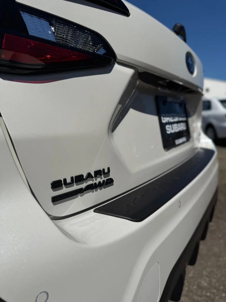 New 2026 CRYSTAL WHITE PEARL Subaru Limited Hybrid image 85