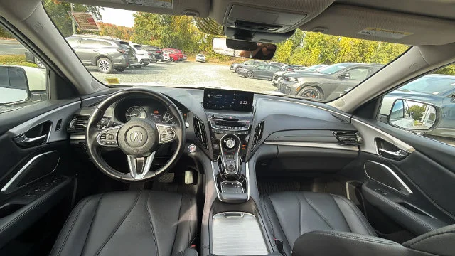 Used 2019  Acura Base image 34